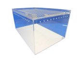 レプタイルボックス（幅２０×奥３０×高さ１５．５ｃｍ）　マグネットロック式